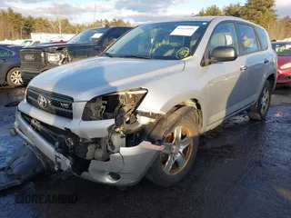 2008 Toyota RAV4 with VIN JTMBK33V886044963, listed as a IAAI auction lot 41633091 with 128,033 mi miles. Bid and sale history available at carsss.com. Image 2.