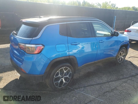 2025 Jeep Compass Limited with VIN 3C4NJDCN5ST565156, listed as a Copart auction lot 63471195 with 10,476 mi miles and Clean title. Bid and sale history available at DreamBid. Image 3.