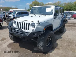 2016 Jeep Wrangler Unlimited Sport z VIN 1C4HJWDG5GL308803, wystawiony jako IAAI lot #42181473 z przebiegiem 41 621 mil mil oraz . Historia ofert i sprzedaży dostępna na DreamBid. Obrazek 6.
