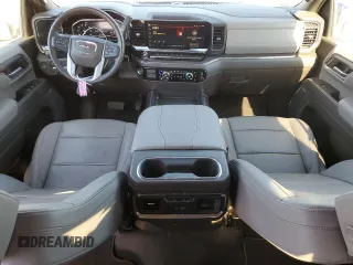 2024 GMC Sierra 3500HD SLT z VIN 1GT49UEY9RF105532, wystawiony jako Copart lot #61956334 z przebiegiem 12 996 mil mil oraz Tytuł czysty. Historia ofert i sprzedaży dostępna na DreamBid. Obrazek 8.