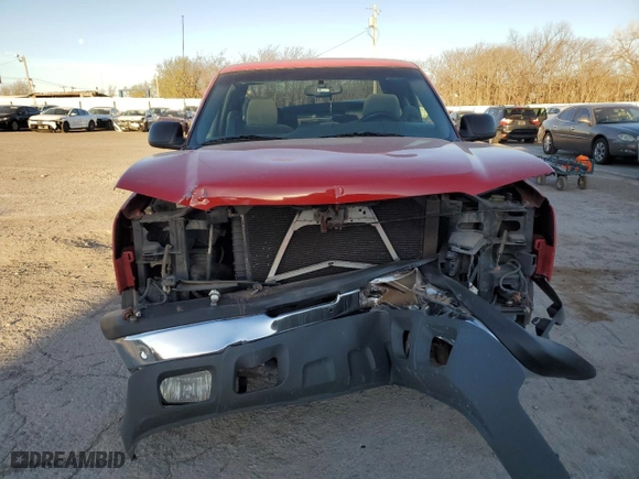 2003 Chevrolet Silverado 1500 LS with VIN 2GCEC19V231387449, listed as a Copart auction lot 49122405 with 236,277 mi miles and Salvage Title. Bid and sale history available at carsss.com. Image 5.