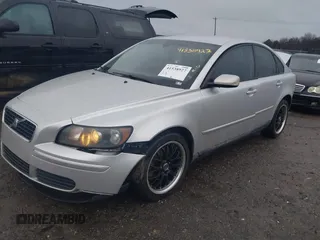 2006 Volvo S40 2.4L with VIN YV1MS382762220598, listed as a IAAI auction lot 41538927 with 115,966 mi miles. Bid and sale history available at carsss.com. Image 17.