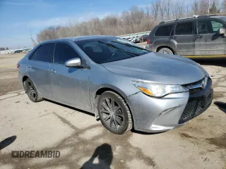 2015 Toyota Camry XLE with VIN 4T1BF1FK2FU031172, listed as a Copart auction lot 46034555 with 82,396 mi miles and Salvage Title. Bid and sale history available at carsss.com. Image 4.