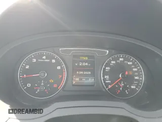 2017 Audi Q3 Premium Plus z VIN WA1JCCFS5HR003032, wystawiony jako Copart lot #50630235 z przebiegiem 71 983 mil mil oraz Szkody całkowita. Historia ofert i sprzedaży dostępna na DreamBid. Obrazek 9.