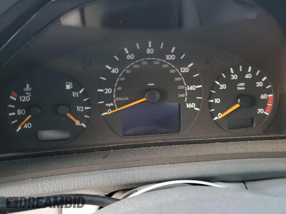 2000 Mercedes-Benz CLK 320/430 with VIN WDBLJ65G3YF140232, listed as a Copart auction lot 85530444 with Not Provided miles and Salvage Title. Bid and sale history available at DreamBid. Image 9.