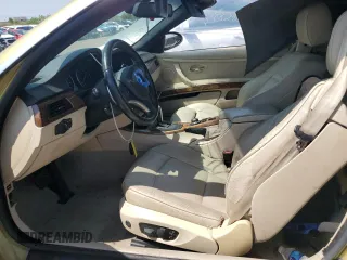 2007 BMW 3 Series 328i z VIN WBAWL13557PX15367, wystawiony jako Copart lot #56542565 z przebiegiem 132 845 mil mil oraz Czysty tytuł • Clean title. Historia ofert i sprzedaży dostępna na DreamBid. Obrazek 7.