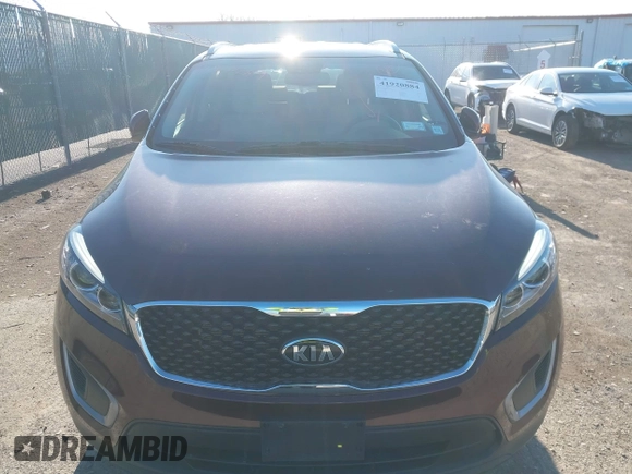 2016 Kia Sorento LX with VIN 5XYPGDA34GG128787, listed as a IAAI auction lot 41920884 with 70,417 mi miles. Bid and sale history available at carsss.com. Image 13.