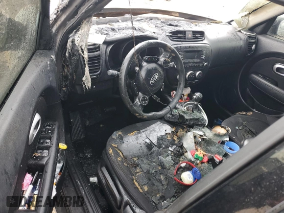 2015 Kia Soul with VIN KNDJN2A27F7152827, listed as a Copart auction lot 83807164 with 0 mi miles and Salvage Title. Bid and sale history available at carsss.com. Image 8.