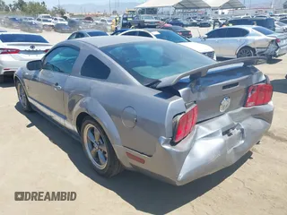 2006 Ford Mustang Standard with VIN 1ZVHT80N965123387, listed as a IAAI auction lot 40025808 with 134,269 mi miles. Bid and sale history available at carsss.com. Image 3.