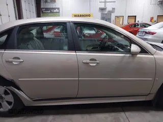 2009 Chevrolet Impala LT with VIN 2G1WT57K391188819, listed as a IAAI auction lot 41934884 with 139,682 mi miles and . Bid and sale history available at DreamBid. Image 13.