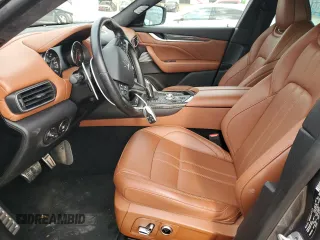 2022 Maserati Levante Modena S with VIN ZN661ZUM6NX395291, listed as a Copart auction lot 84021184 with 31,464 mi miles and Salvage Title. Bid and sale history available at carsss.com. Image 7.