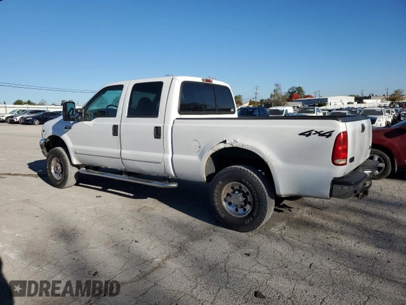 2001 Ford Super Duty F-250 XL with VIN 1FTNW21S91EA22597, listed as a Copart auction lot 77105584 with 176,073 mi miles and Clean Title. Bid and sale history available at carsss.com. Image 2.