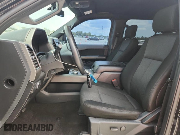 2020 Ford Expedition XLT z VIN 1FMJU1HT6LEA84454, wystawiony jako Copart lot #56387475 z przebiegiem 34 991 mil mil oraz Szkoda całkowita • Salvage title. Historia ofert i sprzedaży dostępna na DreamBid. Obrazek 7.