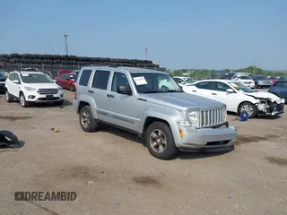 2008 Jeep Liberty Sport z VIN 1J8GN28K18W221979, wystawiony jako IAAI lot #42426982 z przebiegiem 163 330 mil mil oraz . Historia ofert i sprzedaży dostępna na DreamBid. Obrazek 1.