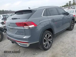 2021 Volkswagen Atlas SEL Premium with VIN 1V2TE2CA7MC207972, listed as a IAAI auction lot 41678429 with 111,486 mi miles and . Bid and sale history available at DreamBid. Image 4.