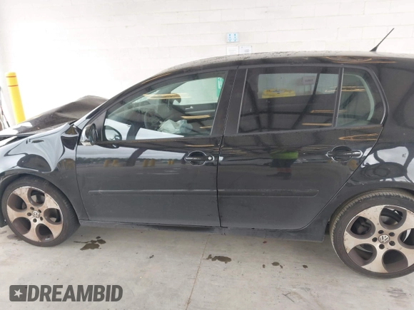 2009 Volkswagen Rabbit S z VIN WVWDB71K59W138874, wystawiony jako IAAI lot #42421953 z przebiegiem 134 616 mil mil oraz . Historia ofert i sprzedaży dostępna na DreamBid. Obrazek 15.