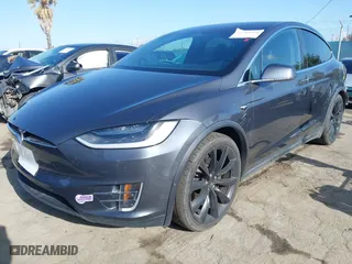 2018 Tesla Model X 75D with VIN 5YJXCBE22JF124270, listed as a IAAI auction lot 41909734 with 92,553 mi miles. Bid and sale history available at carsss.com. Image 20.