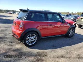 2011 MINI Hardtop S with VIN WMWSV3C5XBTY24525, listed as a Copart auction lot 49977475 with 110,627 mi miles and Salvage title. Bid and sale history available at DreamBid. Image 3.