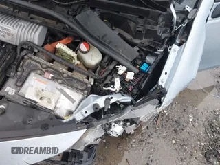2016 Toyota Prius Two z VIN JTDZN3EUXGJ053220, wystawiony jako IAAI lot #42318675 z przebiegiem Nie podano mil oraz . Historia ofert i sprzedaży dostępna na DreamBid. Obrazek 18.