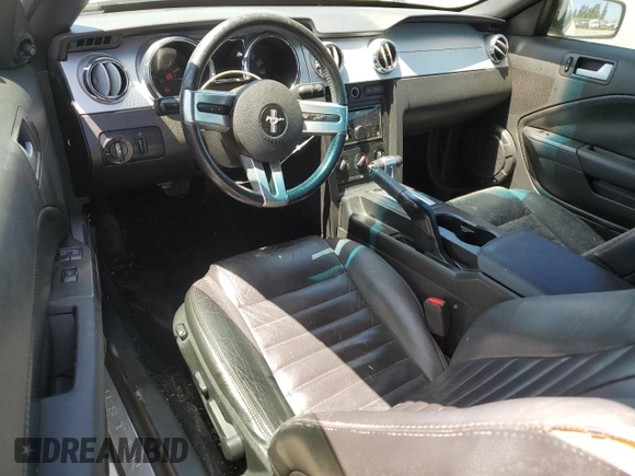 2008 Ford Mustang Deluxe with VIN 1ZVHT84N685115938, listed as a Copart auction lot 55597055 with 158,590 mi miles and Clean title. Bid and sale history available at DreamBid. Image 8.