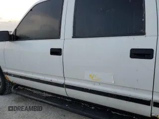1999 Chevrolet Suburban with VIN 3GNEC16R3XG247177, listed as a Copart auction lot 75674564 with 132,546 mi miles and Non Repairable. Bid and sale history available at carsss.com. Image 13.
