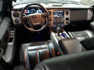 2015 Ford Expedition Max XLT z VIN 1FMJK1JT7FEF49523, wystawiony jako Copart lot #53135845 z przebiegiem 137 119 mil mil oraz Szkoda całkowita • Salvage title. Historia ofert i sprzedaży dostępna na DreamBid. Obrazek 8.