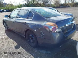 2011 Nissan Altima 2.5 S with VIN 1N4AL2AP9BN506201, listed as a IAAI auction lot 42142295 with 999,999 mi miles. Bid and sale history available at carsss.com. Image 3.