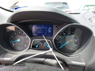 2014 Ford Escape SE with VIN 1FMCU0GX5EUA58458, listed as a IAAI auction lot 42057481 with 38,905 mi miles. Bid and sale history available at carsss.com. Image 7.