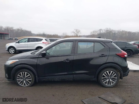 2021 Nissan Kicks SV with VIN 3N1CP5CV4ML515026, listed as a IAAI auction lot 41476790 with NaN miles. Bid and sale history available at carsss.com. Image 14.