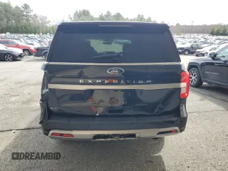 2024 Ford Expedition XLT with VIN 1FMJU1J85REA31775, listed as a Copart auction lot 52078405 with 35,854 mi miles and Clean Title. Bid and sale history available at carsss.com. Image 6.