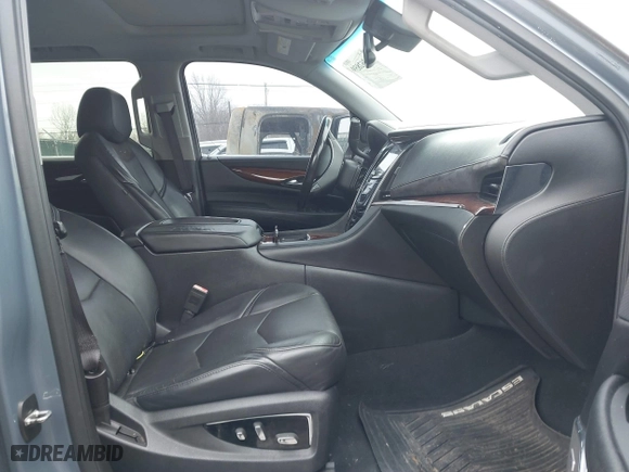 2015 Cadillac Escalade Luxury with VIN 1GYS3MKJ2FR654512, listed as a IAAI auction lot 41362859 with 173,017 mi miles. Bid and sale history available at carsss.com. Image 5.