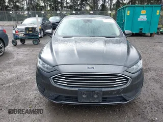 2019 Ford Fusion SE with VIN 3FA6P0LU6KR272193, listed as a IAAI auction lot 41993485 with 132,845 mi miles and . Bid and sale history available at DreamBid. Image 12.