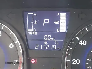 2016 Hyundai Accent SE z VIN KMHCT5AE1GU261082, wystawiony jako IAAI lot #42441435 z przebiegiem 217 219 mil mil oraz . Historia ofert i sprzedaży dostępna na DreamBid. Obrazek 12.
