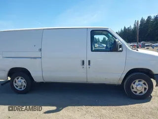 2013 Ford Econoline Cargo Commercial z VIN 1FTNE1EW5DDB12110, wystawiony jako IAAI lot #42170862 z przebiegiem 118 679 mil mil oraz . Historia ofert i sprzedaży dostępna na DreamBid. Obrazek 13.