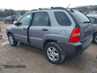 2008 Kia Sportage LX with VIN KNDJE723287540085, listed as a IAAI auction lot 41833371 with 189,372 mi miles and . Bid and sale history available at DreamBid. Image 3.