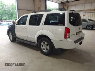 2007 Nissan Pathfinder S z VIN 5N1AR18U47C648842, wystawiony jako IAAI lot #42187700 z przebiegiem 199 209 mil mil oraz . Historia ofert i sprzedaży dostępna na DreamBid. Obrazek 3.