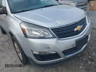 2016 Chevrolet Traverse LS z VIN 1GNKRFKD8GJ343572, wystawiony jako IAAI lot #42426571 z przebiegiem 168 568 mil mil oraz . Historia ofert i sprzedaży dostępna na DreamBid. Obrazek 6.