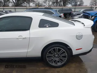 2010 Ford Mustang GT with VIN 1ZVBP8CH9A5104685, listed as a IAAI auction lot 41534828 with 82,771 mi miles and . Bid and sale history available at carsss.com. Image 19.
