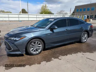2019 Toyota Avalon Limited Hybrid z VIN 4T1B21FB6KU006295, wystawiony jako Copart lot #54844675 z przebiegiem 68 151 mil mil oraz Szkoda całkowita • Salvage title. Historia ofert i sprzedaży dostępna na DreamBid. Obrazek 1.