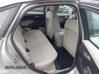 2015 Ford Focus SE with VIN 1FADP3F26FL299112, listed as a IAAI auction lot 41492446 with 57,103 mi miles. Bid and sale history available at carsss.com. Image 8.