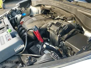 2014 Hyundai Santa Fe с VIN 5XYZU3LB0EG125365, выставлен на аукционе IAAI как лот 43201476 с пробегом 285 727 миль миль и . История ставок и продаж доступна на DreamBid. Изображение 19.