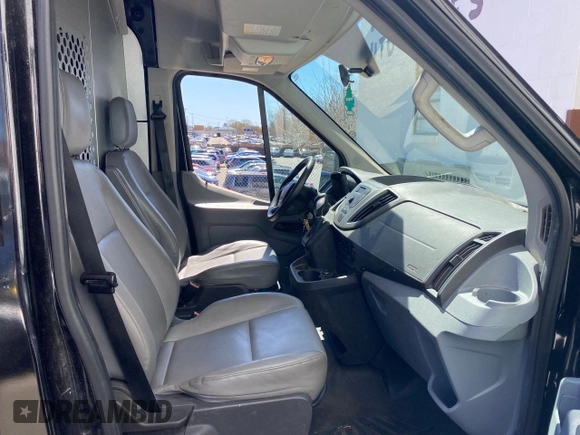 2015 Ford Transit Cargo with VIN 1FTNR2CMXFKA85769, listed as a Copart auction lot 53966365 with 147,051 mi miles and Clean title. Bid and sale history available at DreamBid. Image 5.