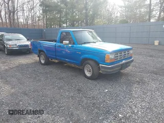 1990 Ford Ranger XLT with VIN 1FTCR10X1LUB39850, listed as a IAAI auction lot 41917633 with 71,872 mi miles. Bid and sale history available at carsss.com. Image 1.