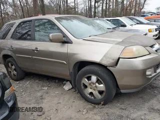 2006 Acura MDX with VIN 2HNYD18286H535451, listed as a IAAI auction lot 41382040 with 301,903 mi miles. Bid and sale history available at carsss.com. Image 1.