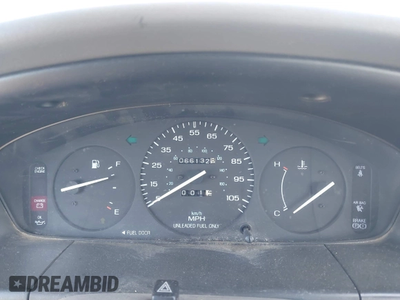 1995 Ford Aspire z VIN KNJLT06H7S6105536, wystawiony jako IAAI lot #41860978 z przebiegiem 66 132 mil mil oraz . Historia ofert i sprzedaży dostępna na DreamBid. Obrazek 7.