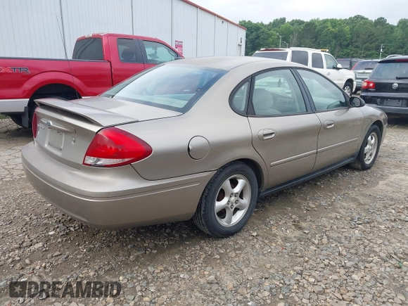 2005 Ford Taurus SE с VIN 1FAHP53285A177492, выставлен на аукционе IAAI как лот 42490543 с пробегом Не указан миль и . История ставок и продаж доступна на DreamBid. Изображение 4.