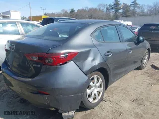 2014 Mazda Mazda3 i Sport with VIN JM1BM1U71E1135032, listed as a IAAI auction lot 41787985 with 222,981 mi miles. Bid and sale history available at carsss.com. Image 4.