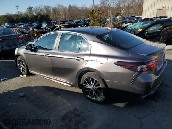 2023 Toyota Camry SE z VIN 4T1G11BK7PU091735, wystawiony jako Copart lot #44305035 z przebiegiem 66 498 mil mil oraz Szkoda całkowita • Salvage title. Historia ofert i sprzedaży dostępna na DreamBid. Obrazek 2.