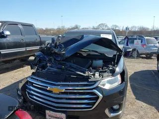 2019 Chevrolet Traverse RS with VIN 1GNEVJKW1KJ316574, listed as a IAAI auction lot 41751787 with 133,247 mi miles. Bid and sale history available at carsss.com. Image 6.