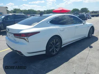 2018 Lexus LS 500 z VIN JTHC51FF5J5001048, wystawiony jako IAAI lot #42322214 z przebiegiem 59 835 mil mil oraz . Historia ofert i sprzedaży dostępna na DreamBid. Obrazek 4.